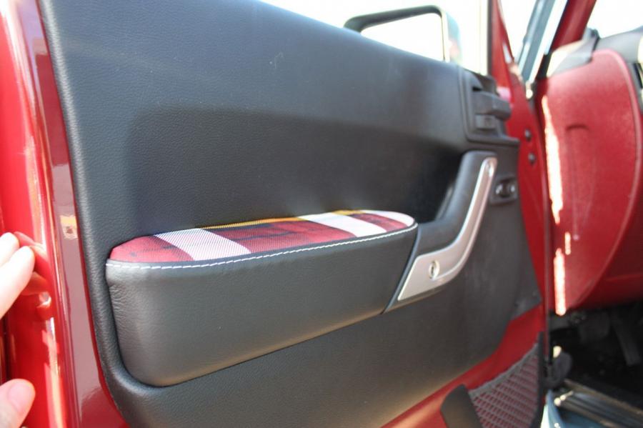  Jeep Mighty FC Concept 2012 года  (фото 18 из 30)